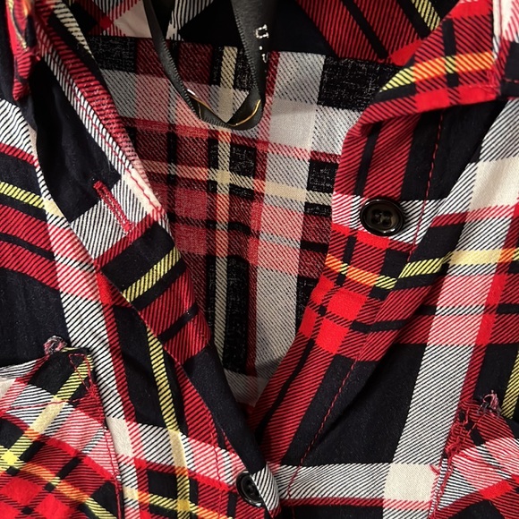 Plaid button front fall top - Picture 4 of 8